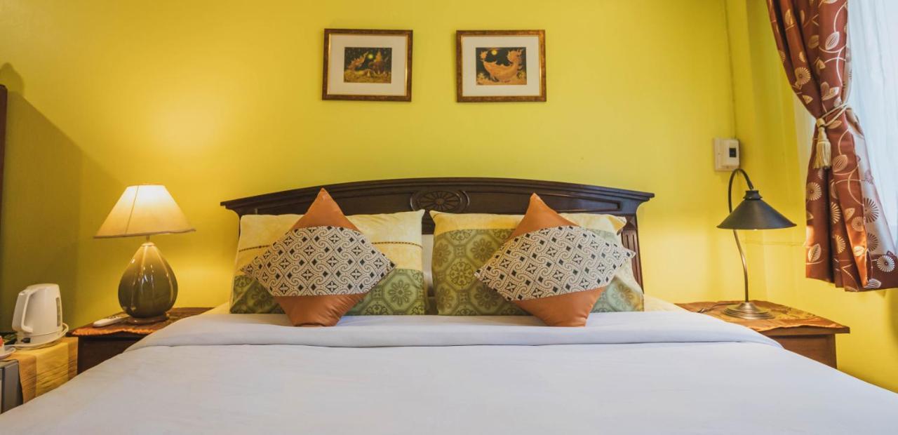 Joy'S House & Tour Bed & Breakfast Chiang Mai Exterior photo