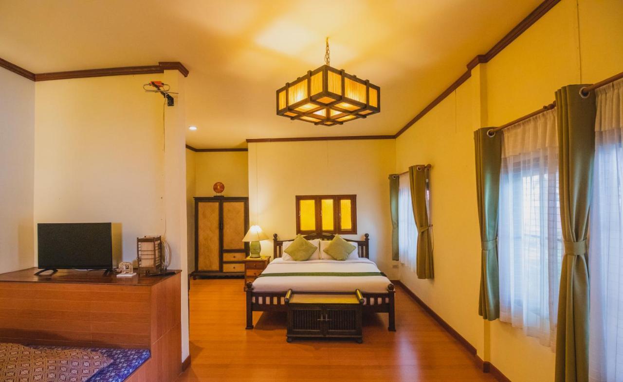 Joy'S House & Tour Bed & Breakfast Chiang Mai Exterior photo